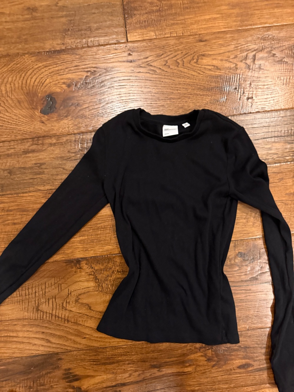 Aritzia TNA Classic Black Long-Sleeve Women's Top